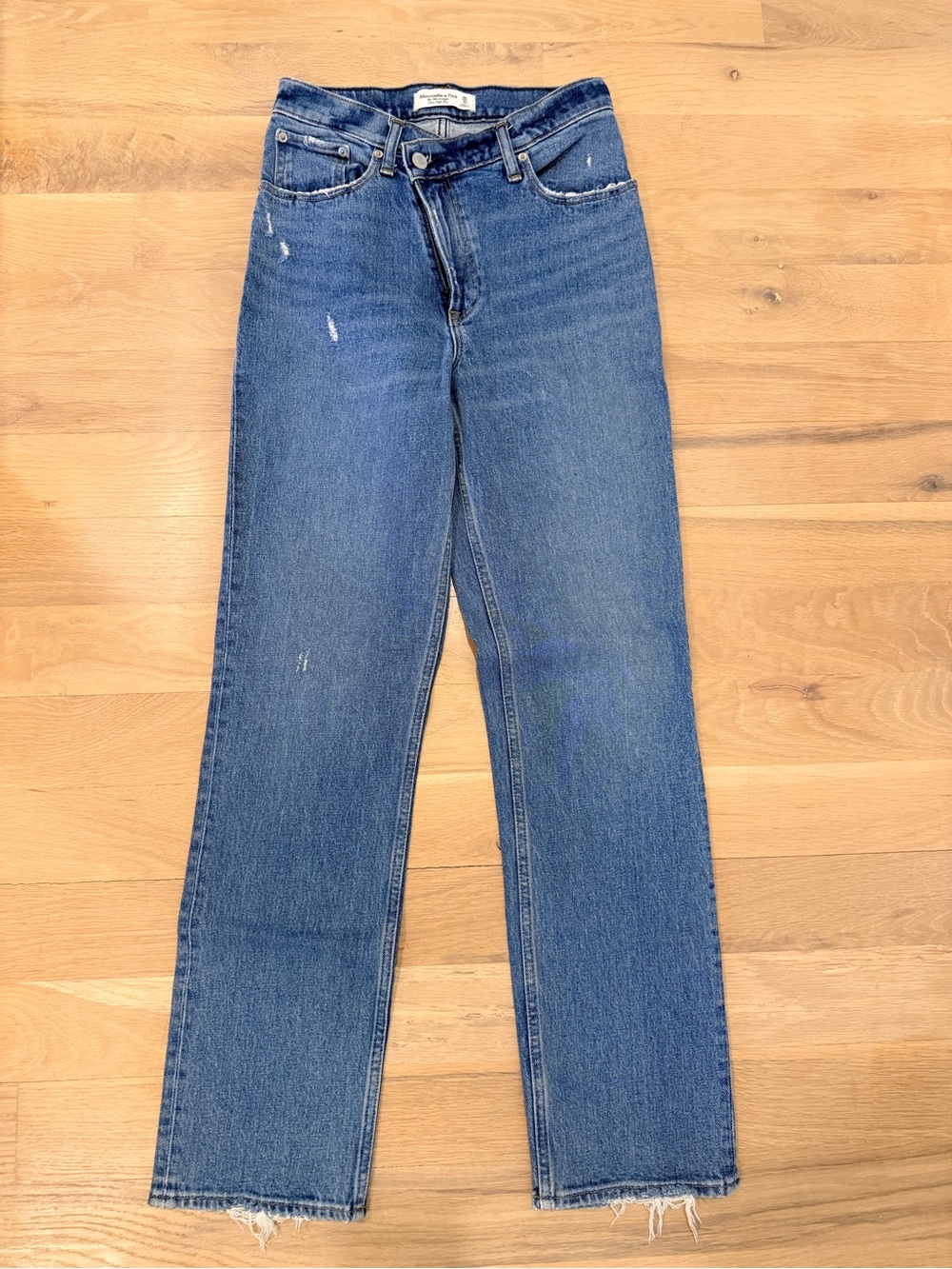 Abercrombie 90s Straight Ultra High Rise Criss Cross Waist Blue Jeans NWOT